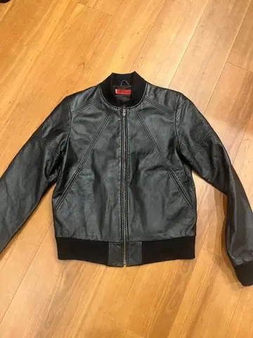 리바이스 레드 가죽 자켓