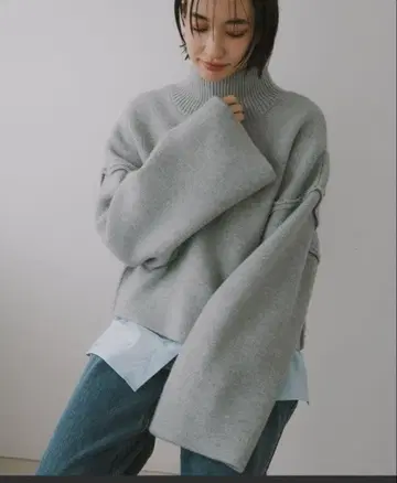 미사용 새상품!! 에버 네이비 고마 자카드 편직 하이넥 니트탑