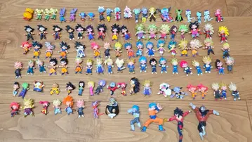 드래곤볼 미니 피규어 106개 UDM