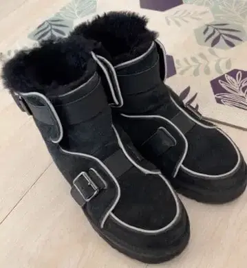 블랙스 에이드 어그 부츠