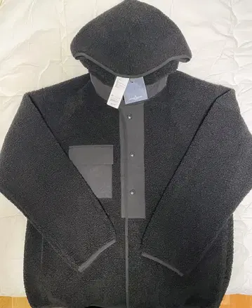 후드 부착 보아 자켓 블랙