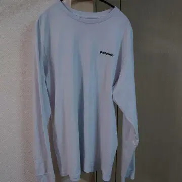 patagonia 화이트 긴팔T셔츠 S사이즈