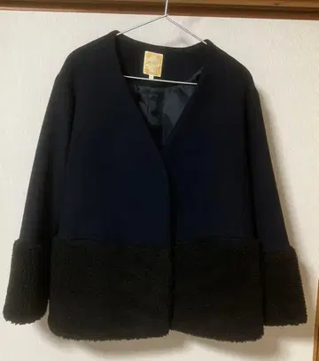 BEAMS HEART 하프 노카라 코트