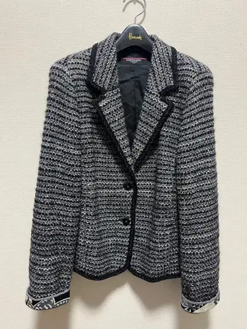 새상품급 레오나르 트위드 자켓 L