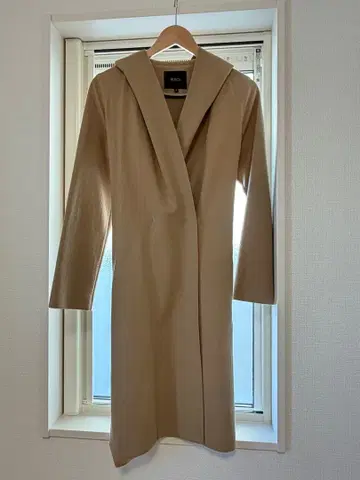 BOSCH 베이지 롱 코트 36