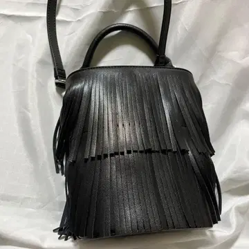 유나이티드 애로우즈 프린지