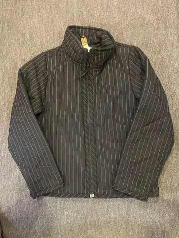 라벤햄 블랙 핀스트라이프 퀼팅 자켓