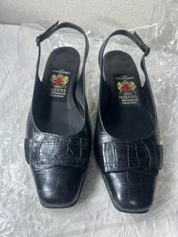 MIHAMA 블랙 크로커다일풍 하이힐 펌프스 22.5cm