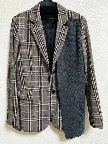 이소재 절개 체크 디자인 자켓