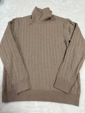 나노 유니버스 베이지 케이블 니트 터틀넥 긴팔 L 사이즈