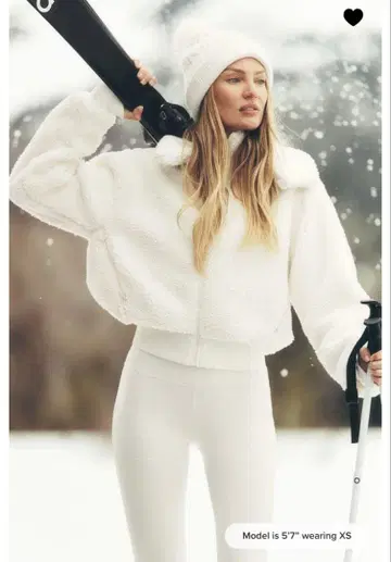 alo 화이트 플리스 자켓 S 사이즈