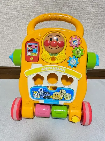 호빵맨 욕심쟁이 스쿠스쿠 워커