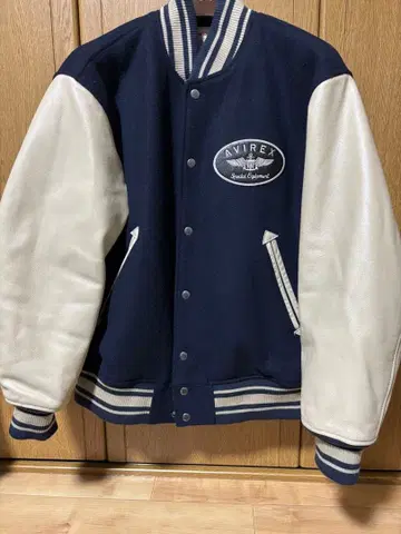 AVIREX 바시티 자켓 네이비/화이트