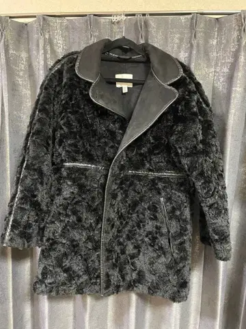 H&M 블랙 무스탕 코트