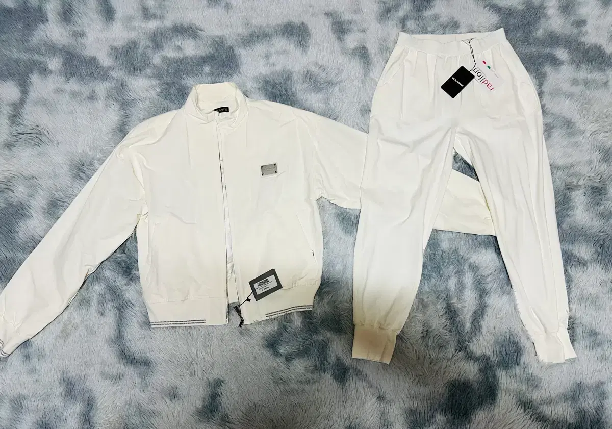 High-definition video attached 67% discount Volante Rapinato Etoile White Silver Tab Jacket + Jogger Set