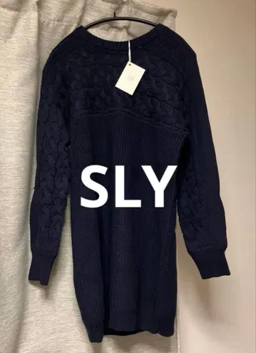 미사용 SLY 네이비 긴팔 니트 원피스