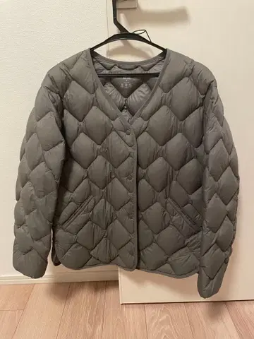 유니클로 울트라 라이트 다운 M 사이즈