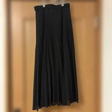 블랙 튤 플리츠 롱 스커트