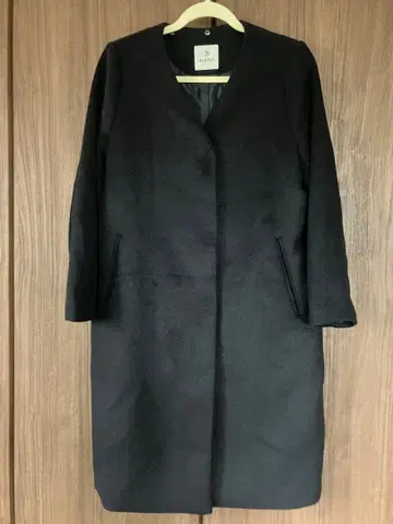 나노 유니버스 블랙 후드 부착 노카라 롱 코트