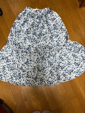 Apuweiser-riche 플라워 프린트 플레어 스커트 사이즈 1