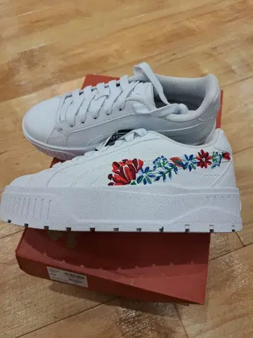 PUMA 스니커즈 카르멘 2 MU 자수 *01 WHITE