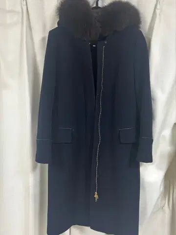 JUSGLITTY 저스길리티 코트