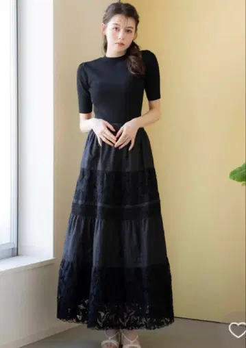 Noela 레이스 절개 스커트