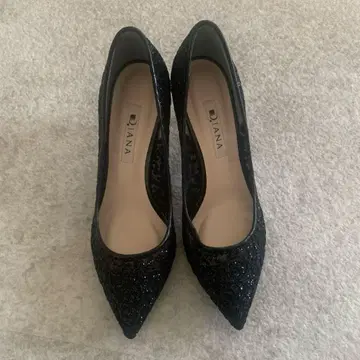 DIANA 블랙 글리터 펌프스