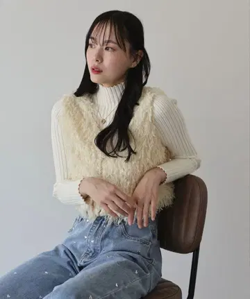 페더 프린지 베스트