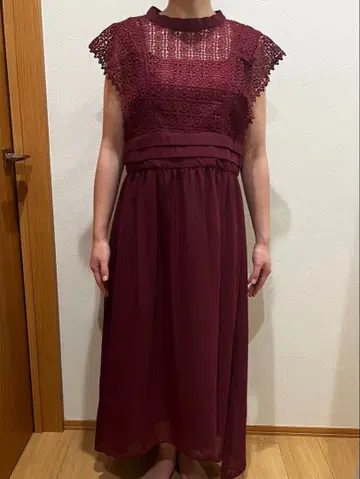 버건디 레이스 맥시 드레스