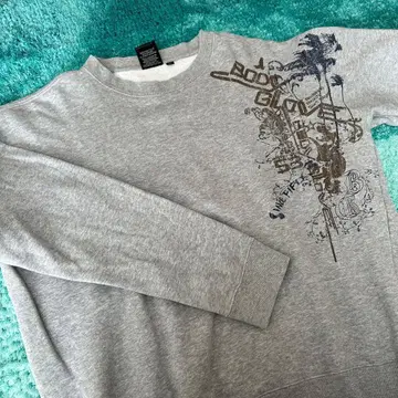 바디 글로브 그레이 그래픽 프린트 맨투맨 LL 사이즈