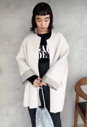 DOUX ARCHIVES 본딩 미들 코트