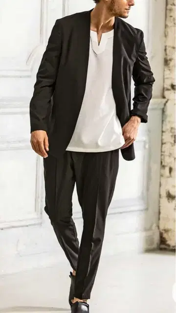 1PIU1UGUALE3 미사용 새상품 노카라 자켓 팬츠 셋업