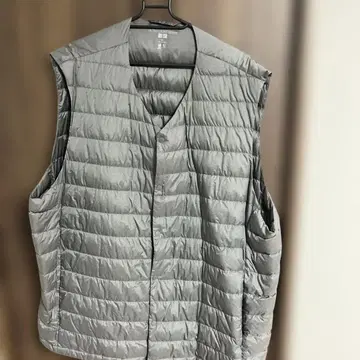 UNIQLO 울트라 라이트 다운 베스트 4XL 그레이