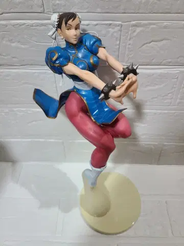 니시무라 키누 스트리트 파이터 걸 파이팅 피규어 춘리