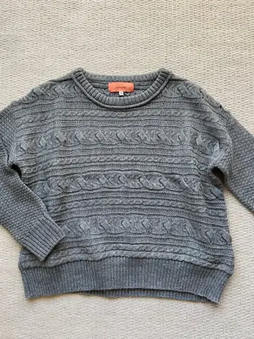 새상품급 수나우나 니트