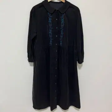 블랙 자수 긴팔 셔츠 원피스