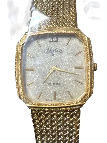 QZ 크로셰 GCM-011 골드 다이얼 여성용 손목시계