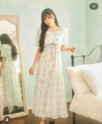 evelyn 프릴 꽃무늬 화이트 드레스