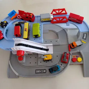 토미카와 달리기! 빙글빙글 버스타운