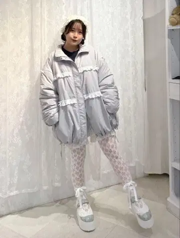 merry jenny 리본 프릴 패디드 자켓 라이트 그레이