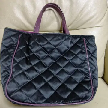 russet 토트백 블랙 퀼팅