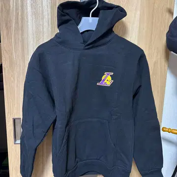 Warren lotas 후드티