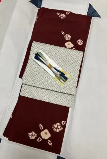 일품 아카네염 시보리 코몬