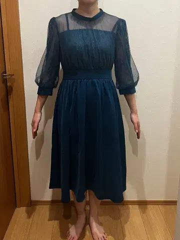 다크 블루 시스루 소매 A라인 드레스