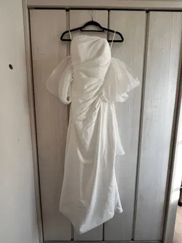 오프숄더 머메이드 드레스