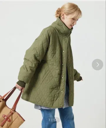 올리브 그린 퀼팅 자켓