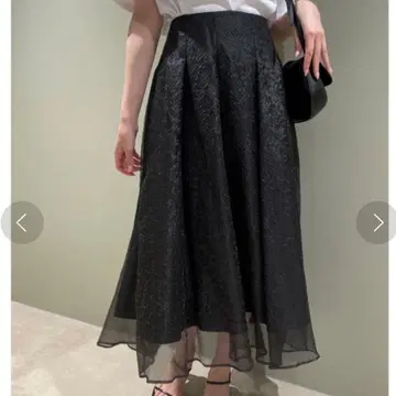 새상품급 SNIDEL 스나이델 바리에 볼륨 스커트 플레어 시어