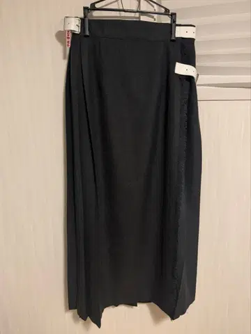 오닐 오브 더블린 다크 그레이 플리츠 롱 스커트