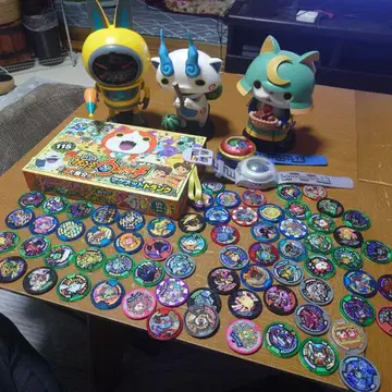 요괴워치 메달과 피규어 세트